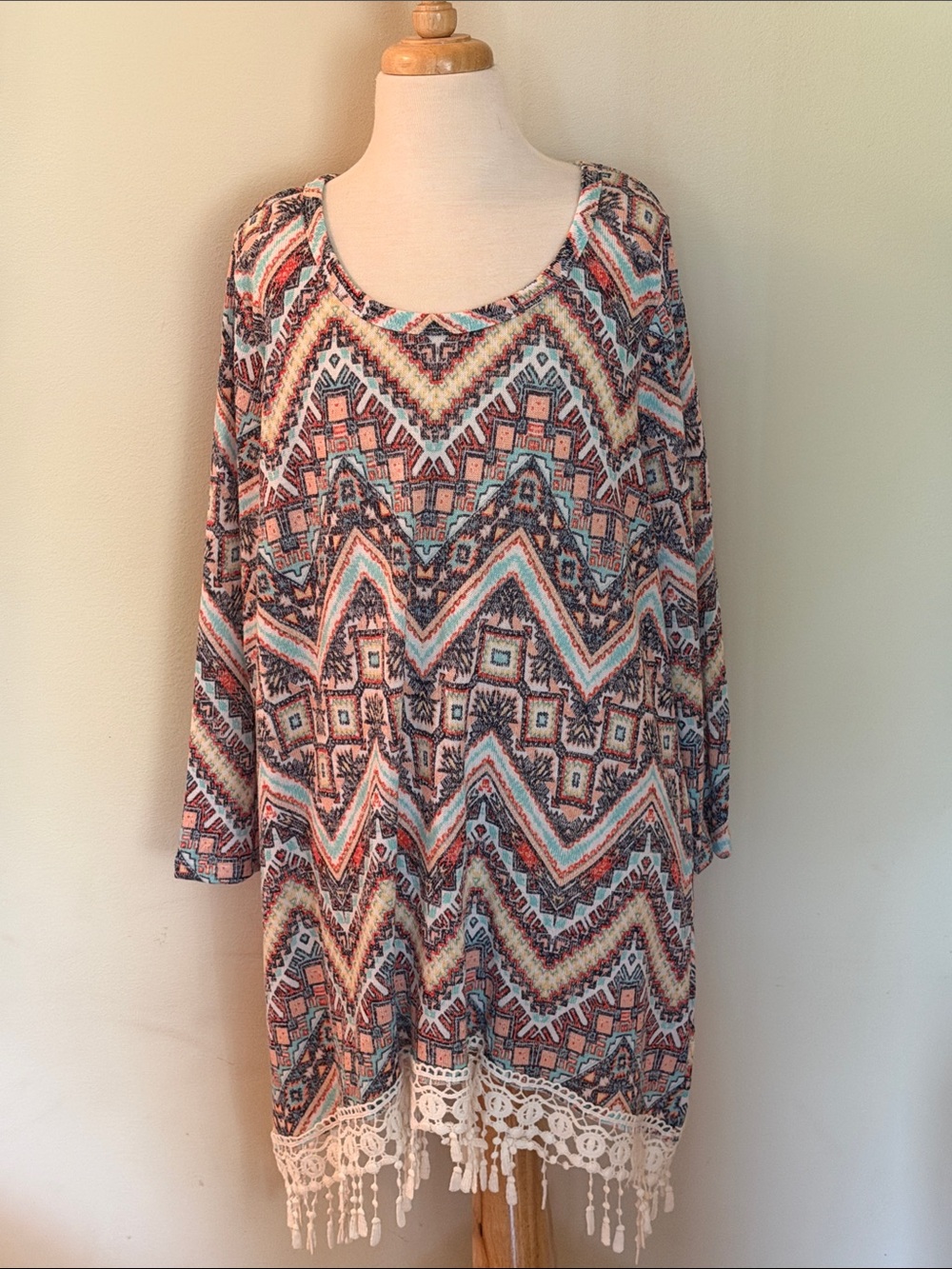 EUC~Women’s Younique 1X Boho Chevron Pattern Fringe Tunic Multi Colored